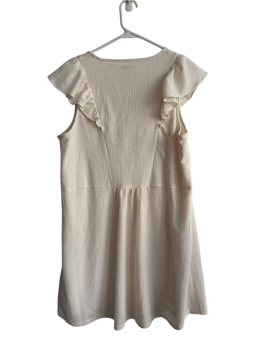 Reitmans Cream Ruffle Sleeve Textured Dress Size Medium - Picture 3 of 8